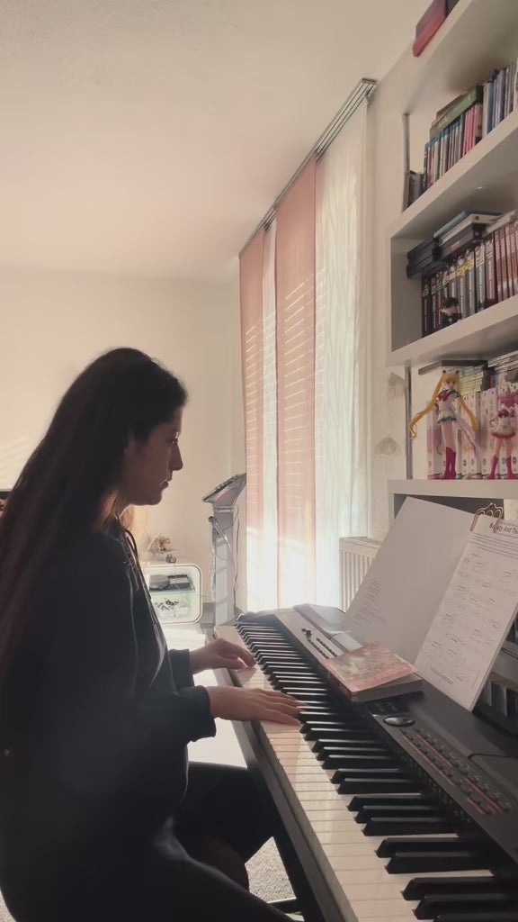 Video: Klaviermusik - Bound To You